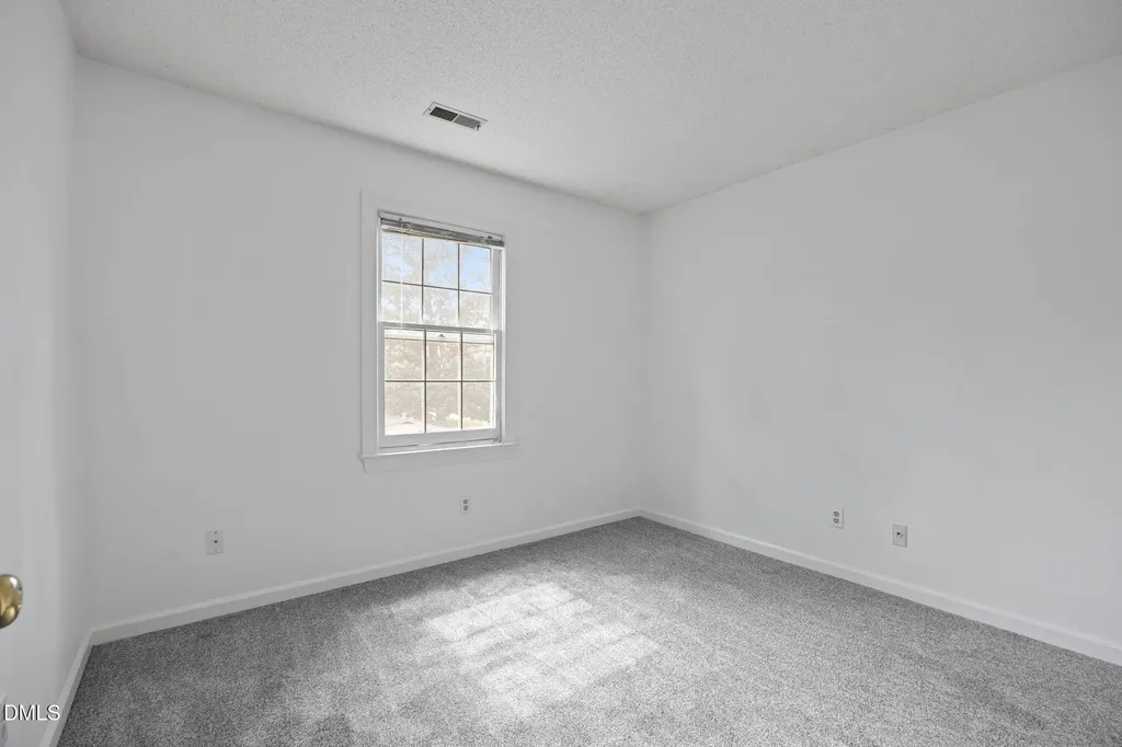 6505 Wooden Shoe Lane Raleigh NC 27613