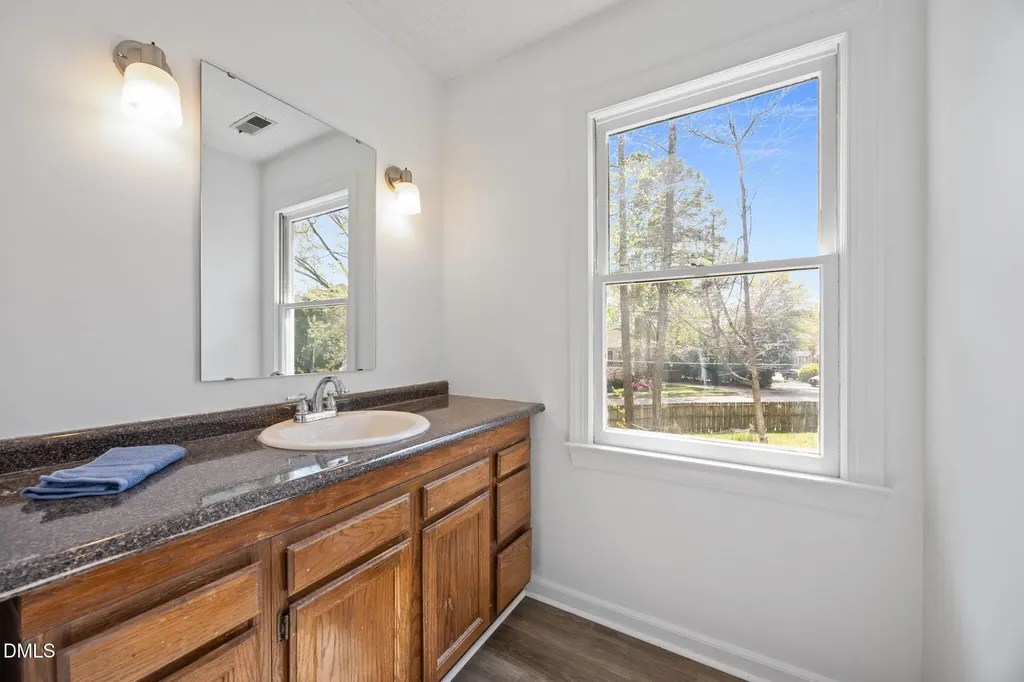 6505 Wooden Shoe Lane Raleigh NC 27613