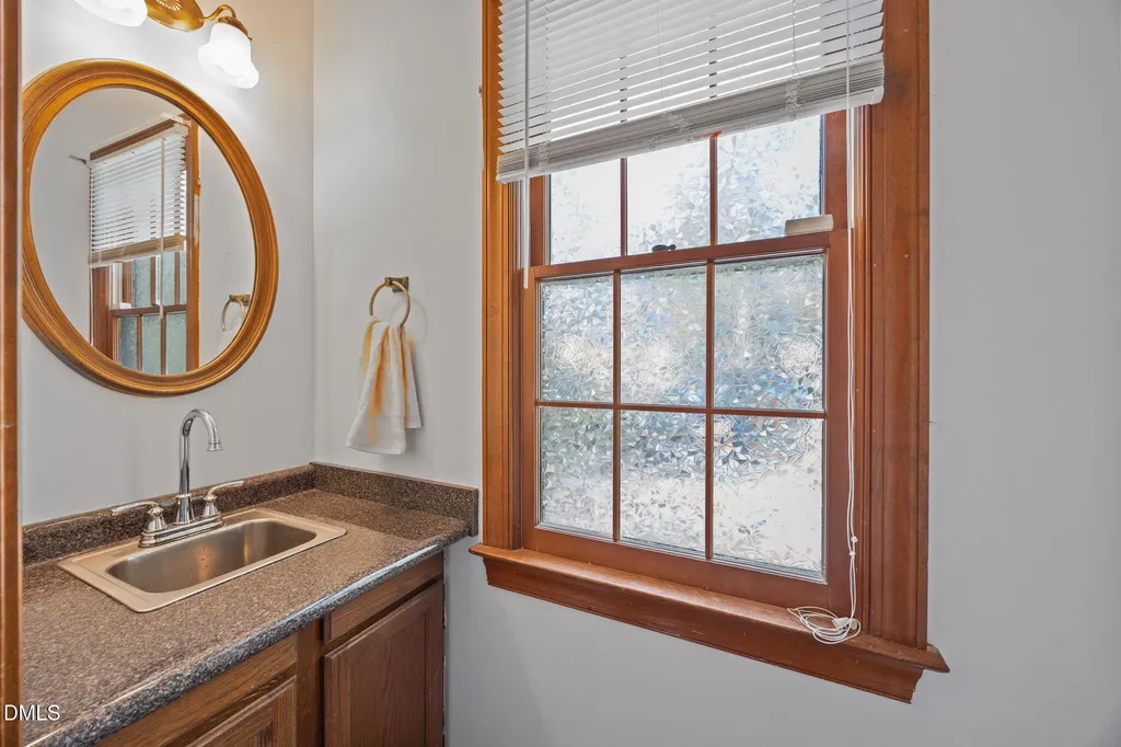 6505 Wooden Shoe Lane Raleigh NC 27613