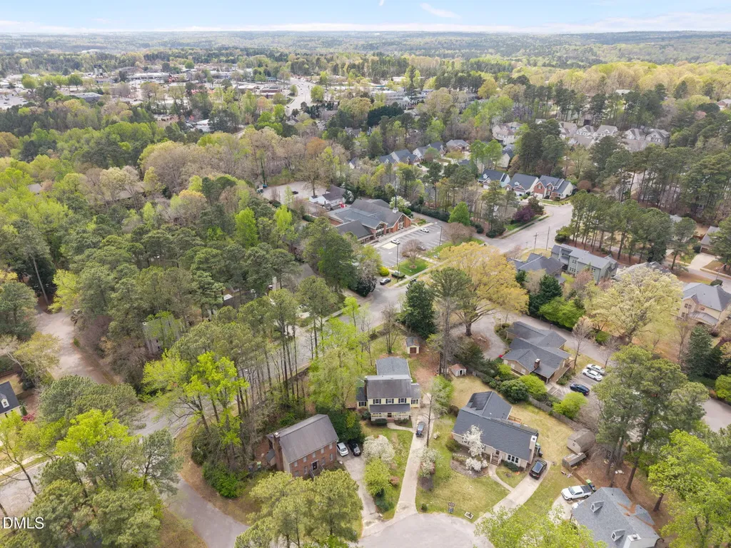 6505 Wooden Shoe Lane Raleigh NC 27613