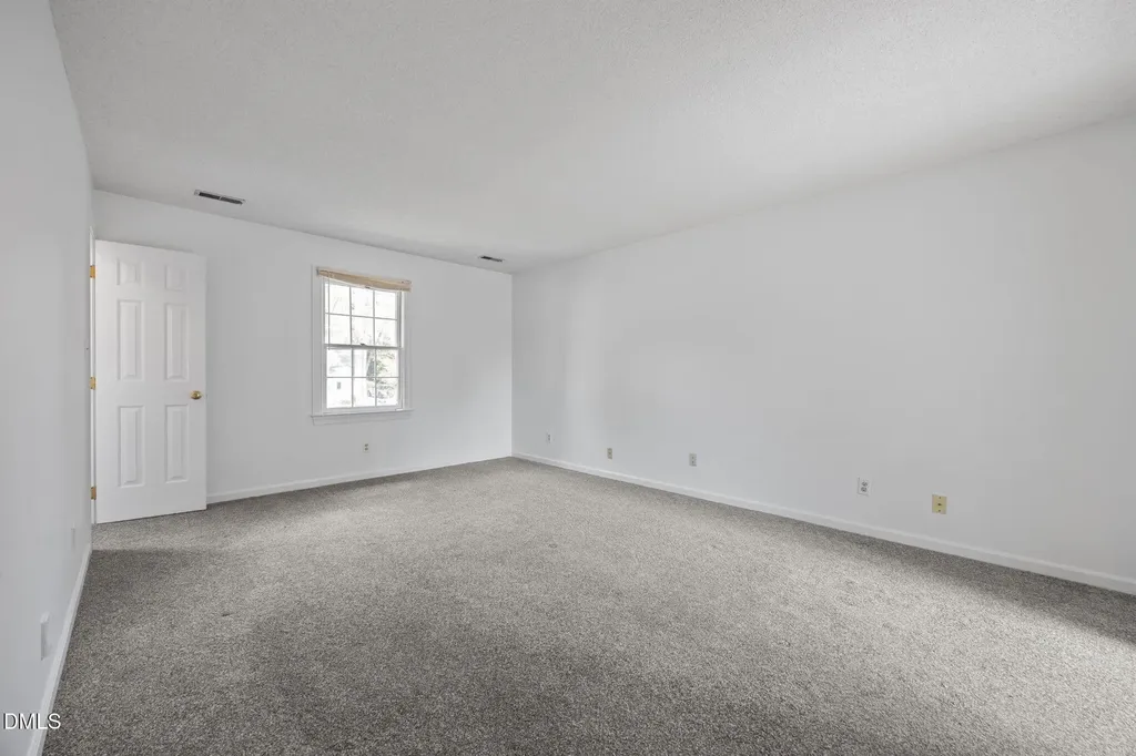 6505 Wooden Shoe Lane Raleigh NC 27613