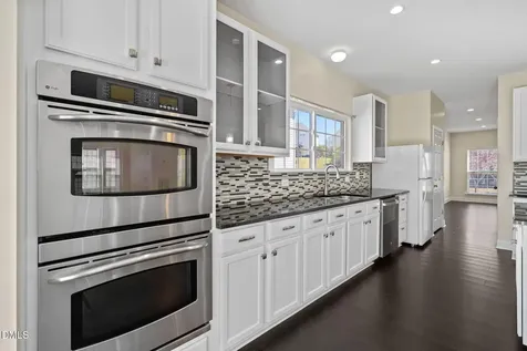 513 Thistlegate Trail Raleigh NC 27610