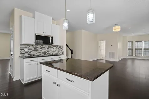 513 Thistlegate Trail Raleigh NC 27610