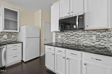 513 Thistlegate Trail Raleigh NC 27610