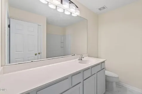 513 Thistlegate Trail Raleigh NC 27610