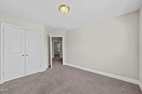 197 Elgin Court Burlington NC 27215
