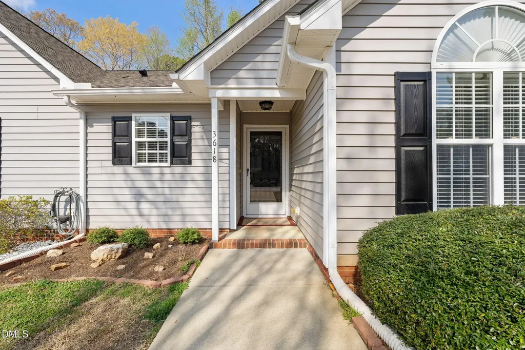 3618 E Cotton Gin Drive Clayton NC 27527
