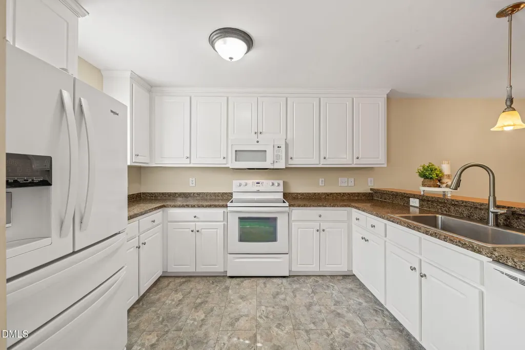 3618 E Cotton Gin Drive Clayton NC 27527