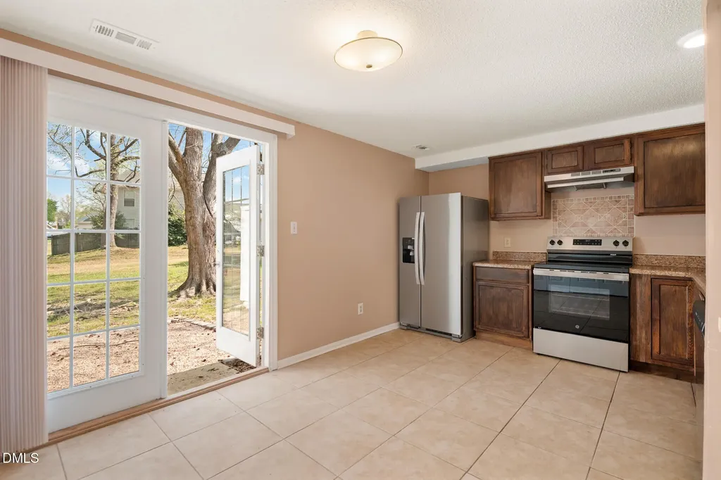 5503 Bringle Court Raleigh NC 27610