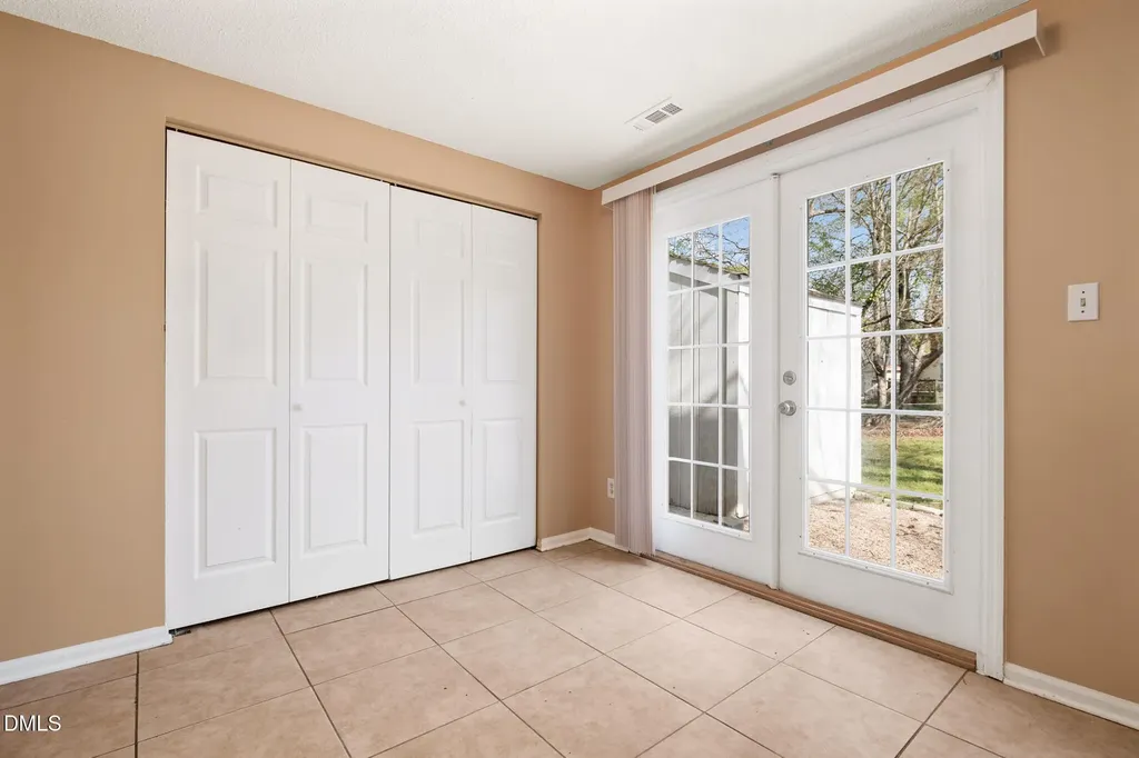 5503 Bringle Court Raleigh NC 27610