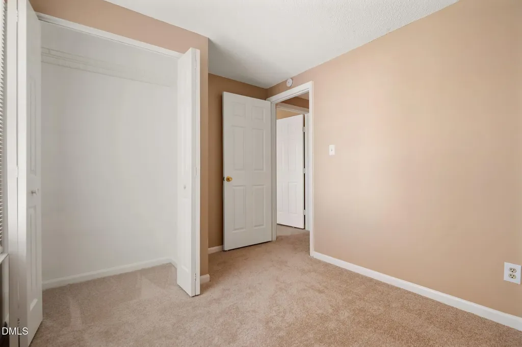 5503 Bringle Court Raleigh NC 27610