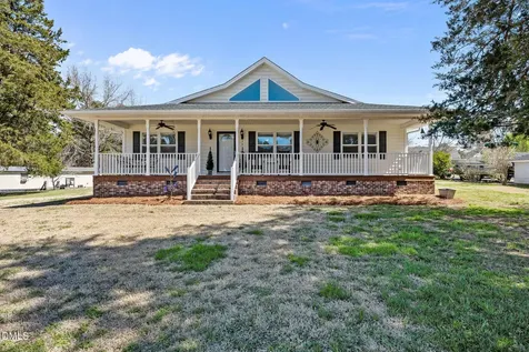 35 Hummingbird Lane Henderson NC 27537