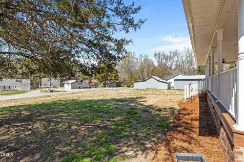 35 Hummingbird Lane Henderson NC 27537