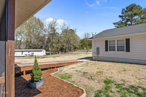35 Hummingbird Lane Henderson NC 27537