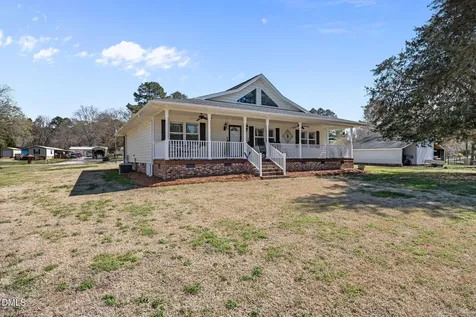 35 Hummingbird Lane Henderson NC 27537
