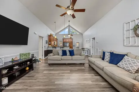 35 Hummingbird Lane Henderson NC 27537