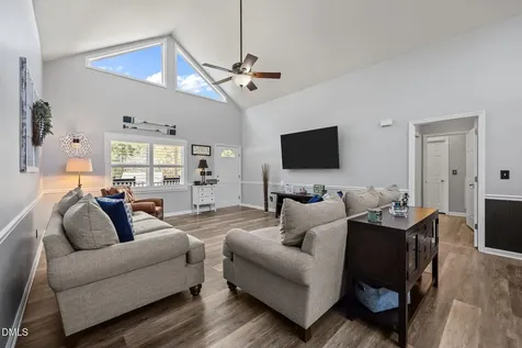 35 Hummingbird Lane Henderson NC 27537