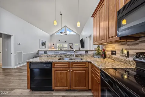 35 Hummingbird Lane Henderson NC 27537