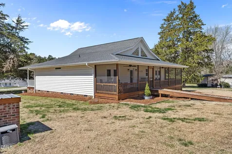 35 Hummingbird Lane Henderson NC 27537