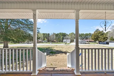 35 Hummingbird Lane Henderson NC 27537