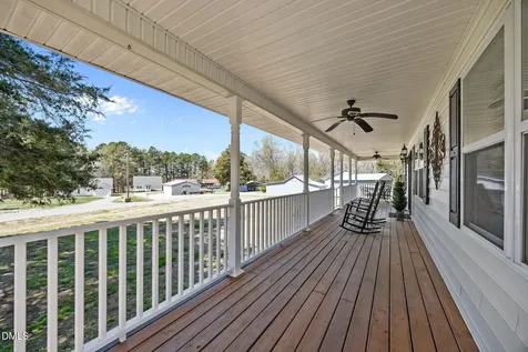 35 Hummingbird Lane Henderson NC 27537