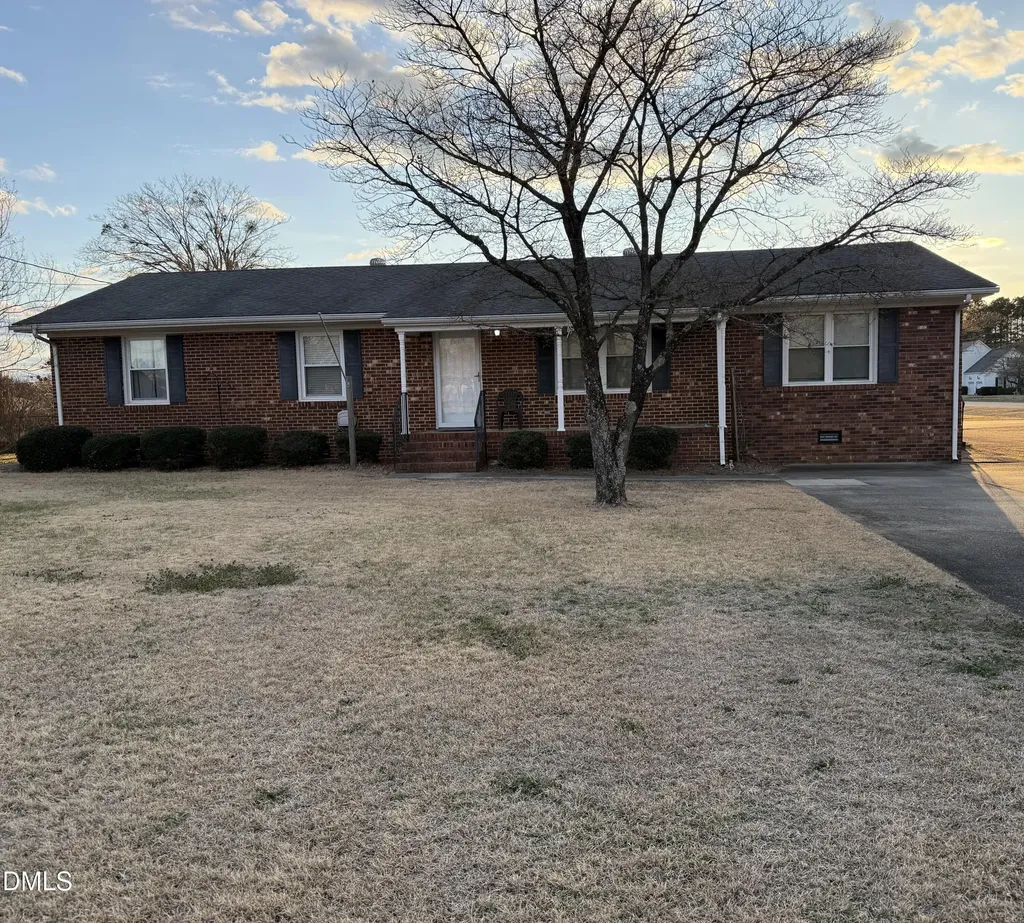 2992 Cherry Lane Kinston NC 28504