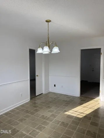 2992 Cherry Lane Kinston NC 28504