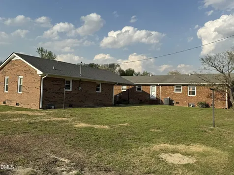 2992 Cherry Lane Kinston NC 28504
