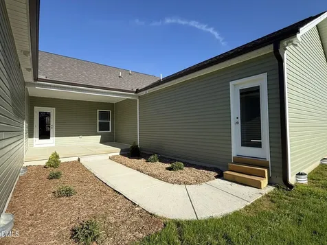 70 Hot Springs Way Benson NC 27504