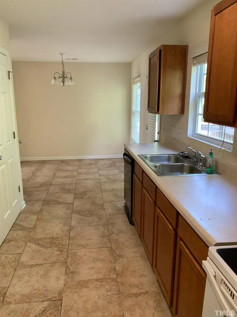 4180 Dalcross Road Raleigh NC 27610