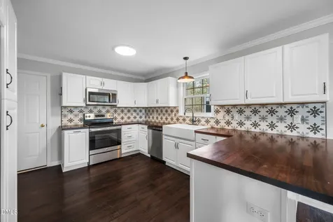 24 Country Side Drive Roxboro NC 27574