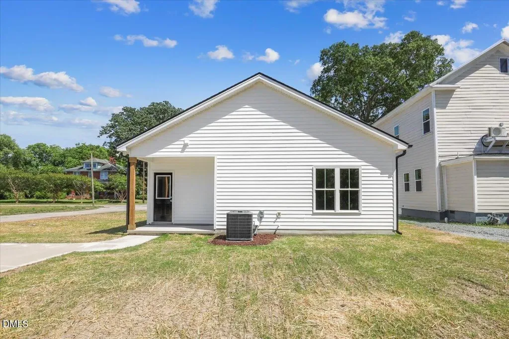 311 N Wilson Avenue Dunn NC 28334