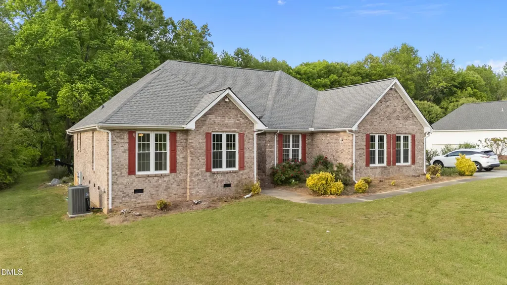 112 Hood Farm Road Clayton NC 27520