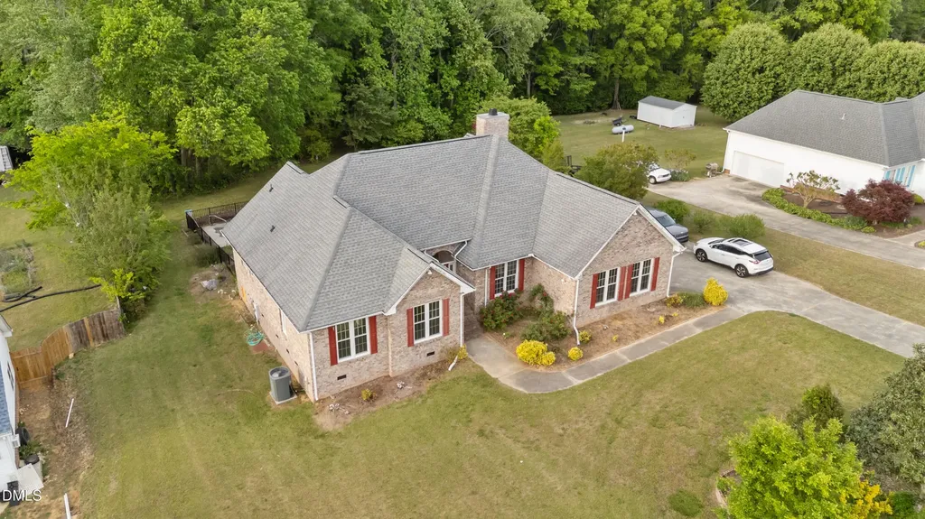 112 Hood Farm Road Clayton NC 27520