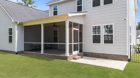 76 Shadybrook Drive Benson NC 27504