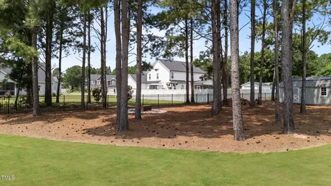 76 Shadybrook Drive Benson NC 27504