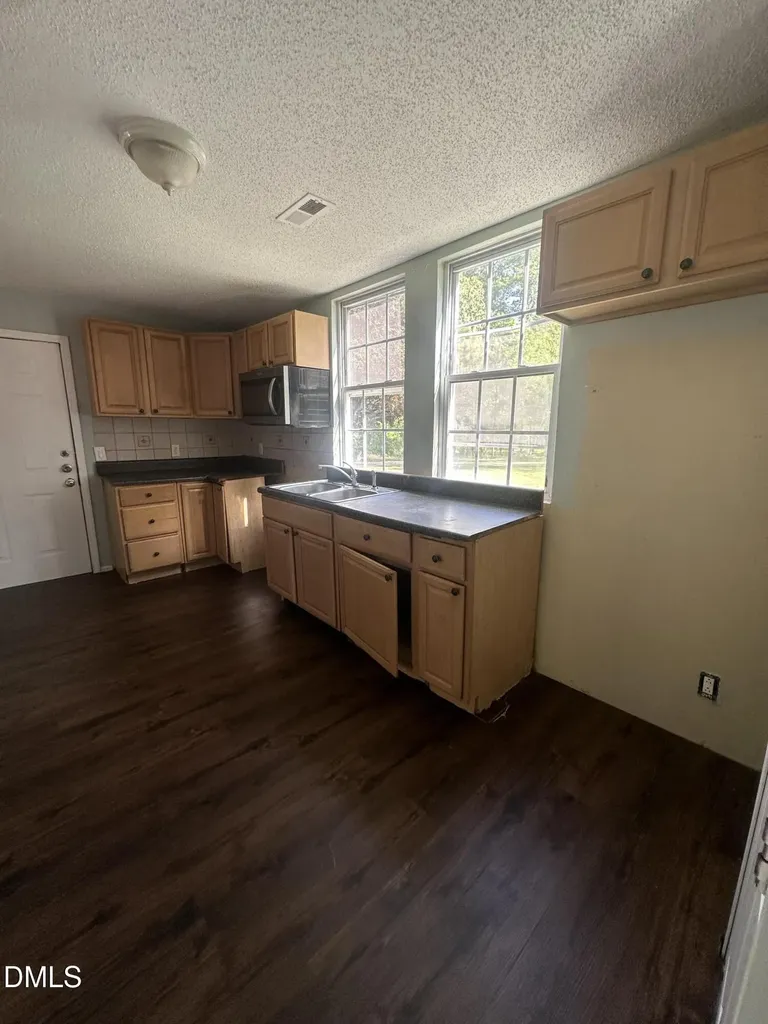 602-604 Faucette Street Fuquay Varina NC 27526