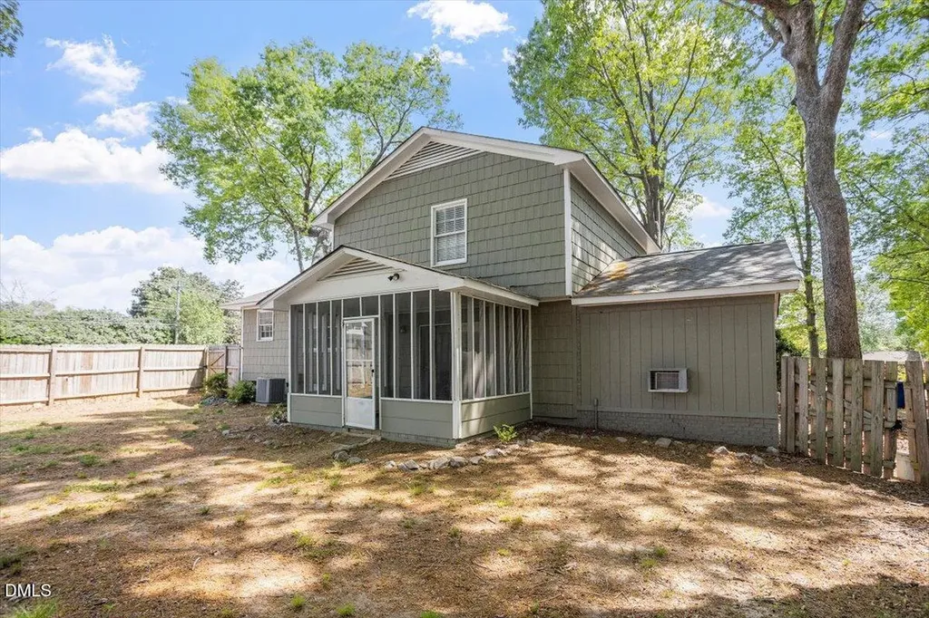 4217 Live Oak Road Raleigh NC 27604