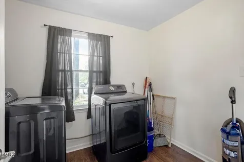 4217 Live Oak Road Raleigh NC 27604