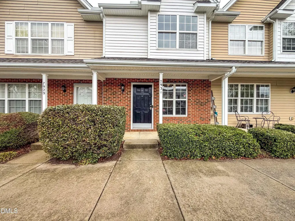 7931 Averette Hill Drive Raleigh NC 27616