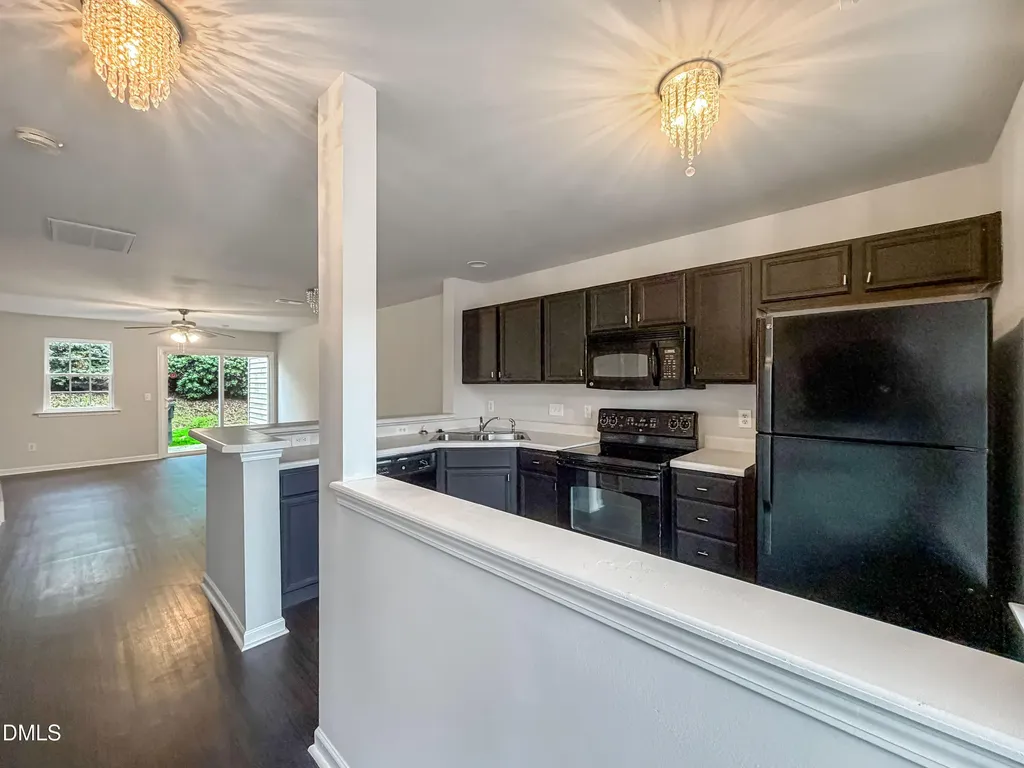 7931 Averette Hill Drive Raleigh NC 27616