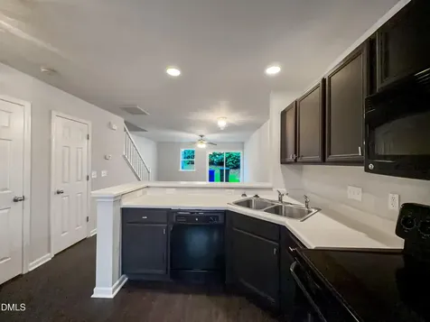 7931 Averette Hill Drive Raleigh NC 27616