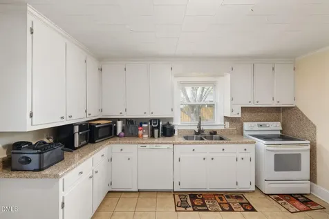 203 Sunset Street Stem NC 27581