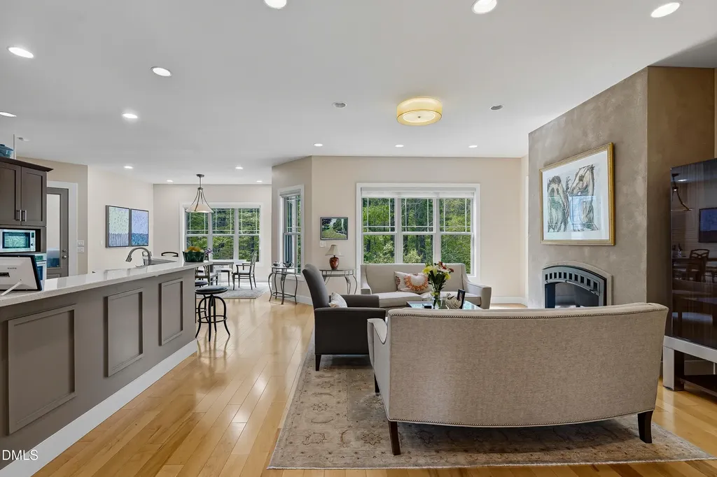 10004 Sandcreek Court Chapel Hill NC 27517