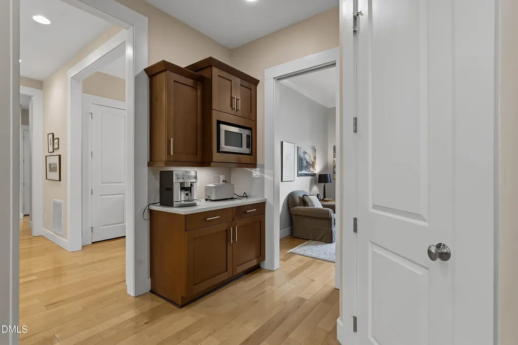 10004 Sandcreek Court Chapel Hill NC 27517
