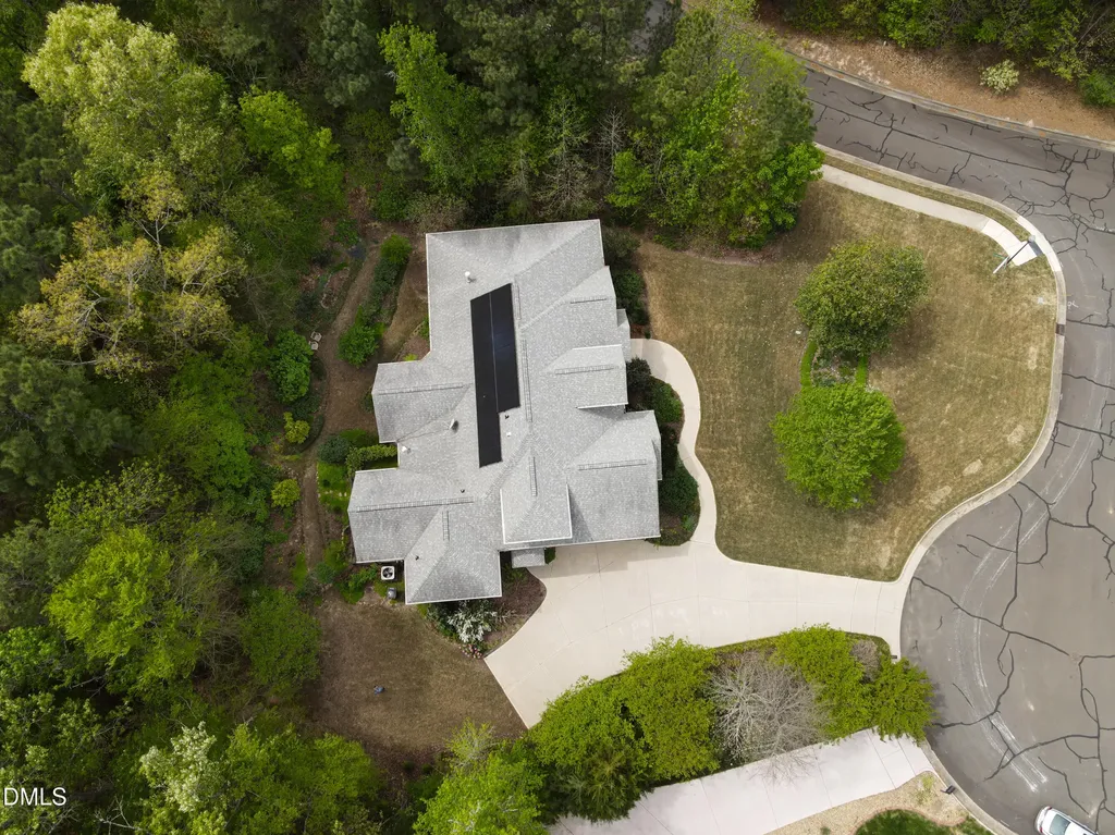 10004 Sandcreek Court Chapel Hill NC 27517