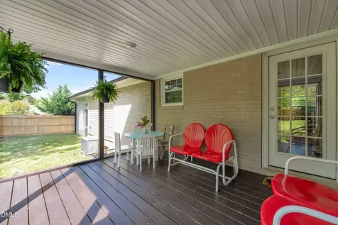 1066 S Third Street Mebane NC 27302