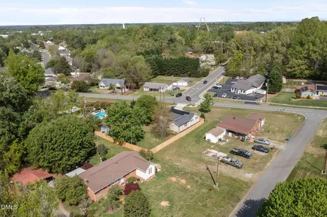1066 S Third Street Mebane NC 27302
