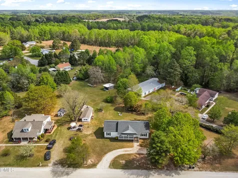 2795 Johnny Baker Road Willow Springs NC 27592