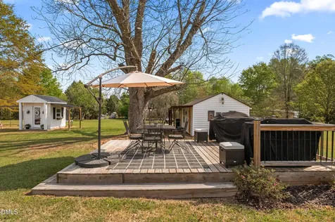 2795 Johnny Baker Road Willow Springs NC 27592